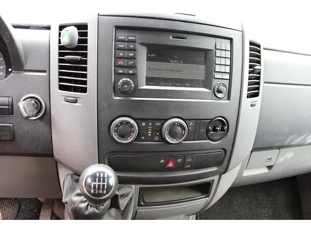 Volkswagen crafter tdi met kenteken vs-738-z 136 pk. bouwjaar 2013. - afbeelding 8 van  10