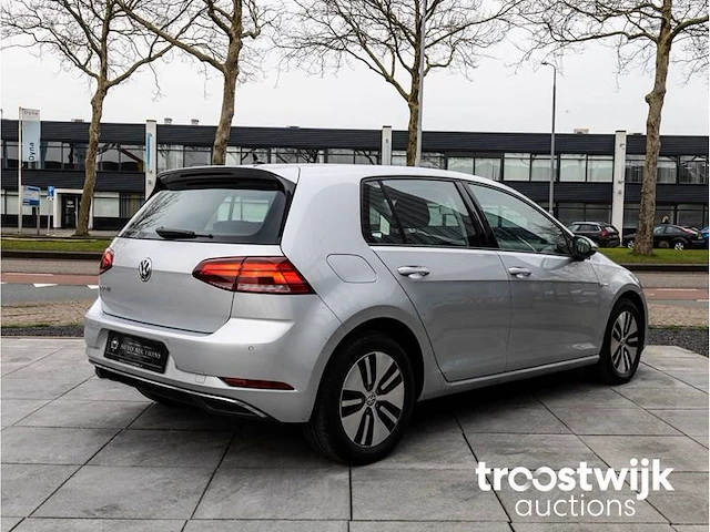 Volkswagen e-golf 100kw automaat 2019 navigatiesysteem climate control apple carplay / android auto full led 16"inch - afbeelding 21 van  25