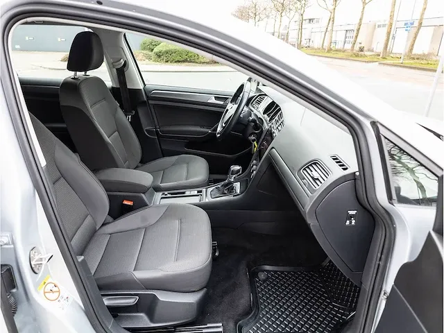 Volkswagen e-golf 100kw automaat 2019 navigatiesysteem climate control carplay android full led, t-220-sr - afbeelding 16 van  25