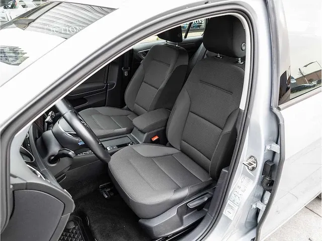 Volkswagen e-golf 100kw automaat 2019 navigatiesysteem climate control carplay android full led, t-220-sr - afbeelding 4 van  25