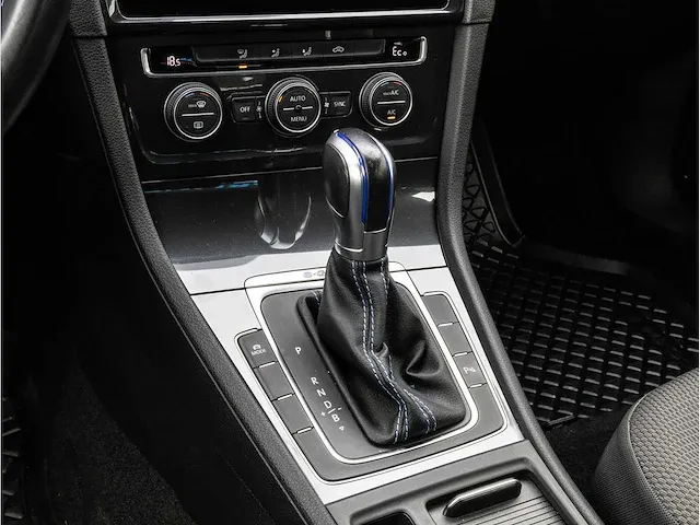 Volkswagen e-golf 100kw automaat 2019 navigatiesysteem climate control carplay android full led, t-220-sr - afbeelding 13 van  25