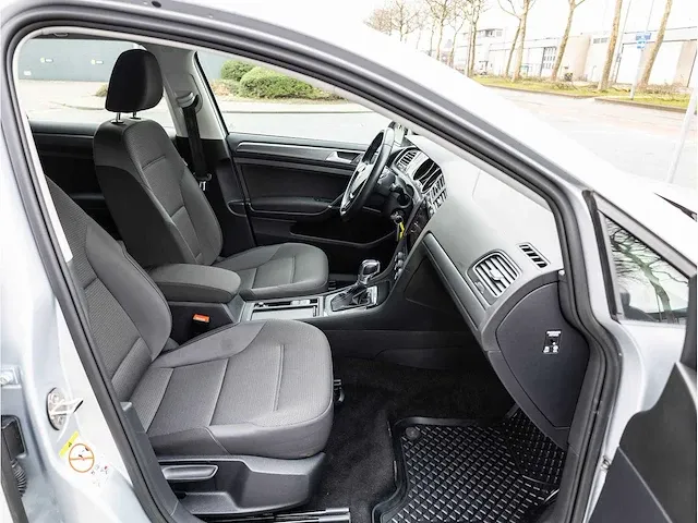 Volkswagen e-golf 100kw automaat 2019 navigatiesysteem climate control carplay android full led, t-220-sr - afbeelding 16 van  25