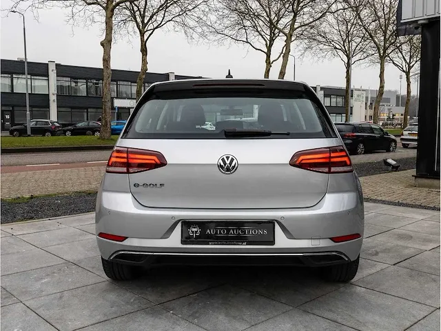Volkswagen e-golf 100kw automaat 2019 navigatiesysteem climate control carplay android full led, t-220-sr - afbeelding 20 van  25