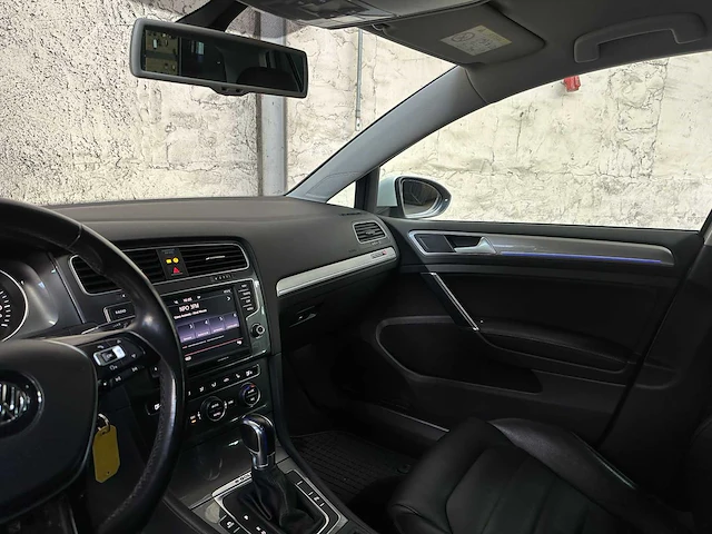 Volkswagen e-golf 136pk 2014, r-252-bj - afbeelding 13 van  43