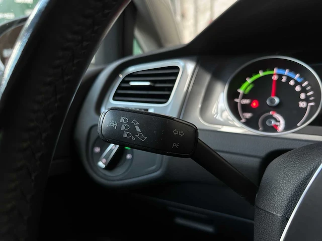 Volkswagen e-golf 136pk 2014, r-252-bj - afbeelding 17 van  43