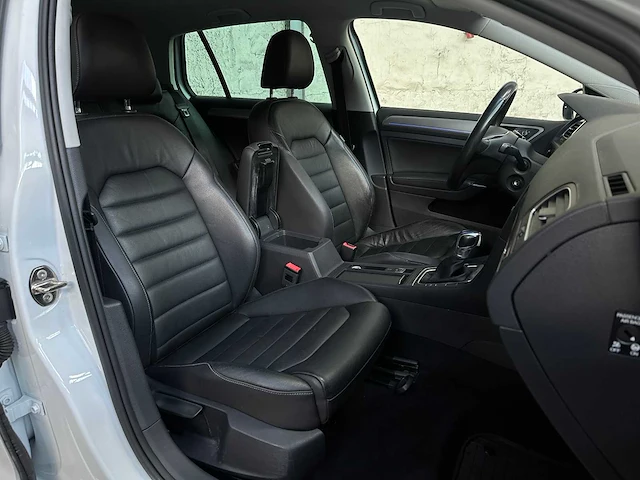 Volkswagen e-golf 136pk 2014, r-252-bj - afbeelding 35 van  43