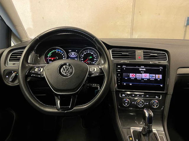 Volkswagen e-golf 136pk 2019 (origineel-nl + 1e eigenaar), xf-656-h - afbeelding 29 van  64