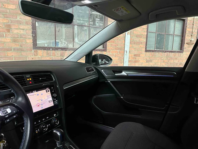 Volkswagen e-golf 136pk 2019 (origineel-nl), zf-315-l - afbeelding 11 van  40