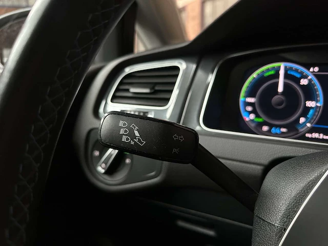 Volkswagen e-golf 136pk 2019 (origineel-nl), zf-315-l - afbeelding 16 van  40