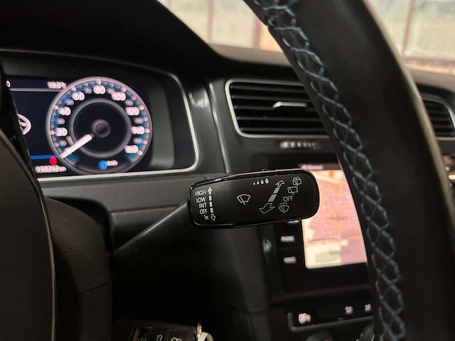 Volkswagen e-golf 136pk 2019 (origineel-nl), zf-315-l - afbeelding 17 van  40