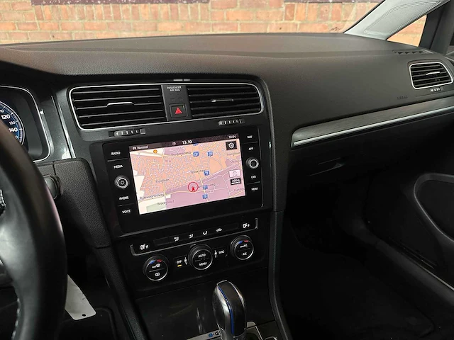 Volkswagen e-golf 136pk 2019 (origineel-nl), zf-315-l - afbeelding 20 van  40