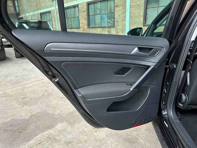 Volkswagen e-golf 136pk 2019 (origineel-nl), zf-315-l - afbeelding 24 van  40