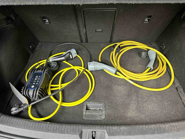 Volkswagen e-golf 136pk 2019 (origineel-nl), zf-315-l - afbeelding 26 van  40