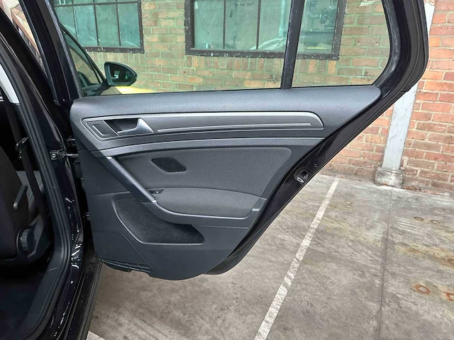 Volkswagen e-golf 136pk 2019 (origineel-nl), zf-315-l - afbeelding 27 van  40