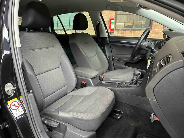 Volkswagen e-golf 136pk 2019 (origineel-nl), zf-315-l - afbeelding 33 van  40