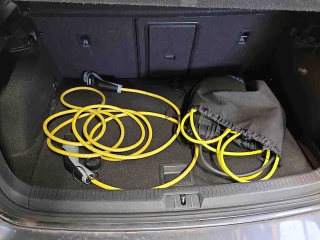 Volkswagen e-golf e-dition 100kw automaat 2020 - afbeelding 11 van  16