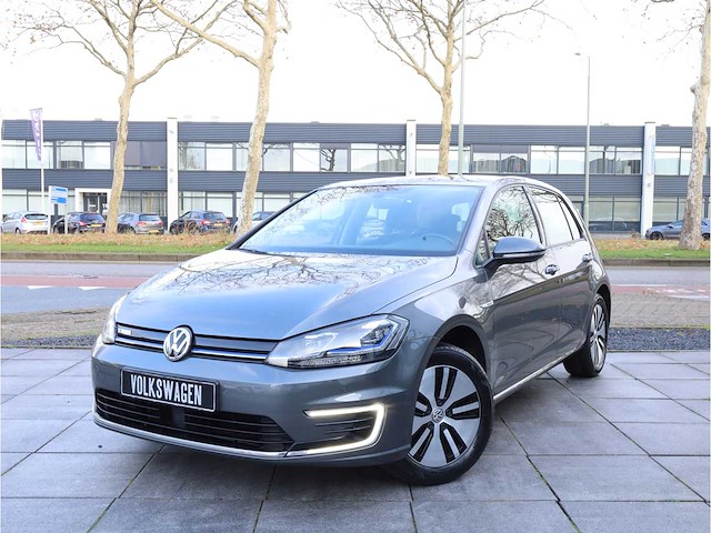 Volkswagen e-golf e-dition 100kw automaat 2020 - afbeelding 1 van  32