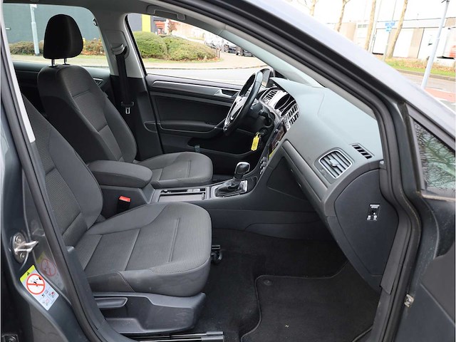 Volkswagen e-golf e-dition 100kw automaat 2020 - afbeelding 21 van  32