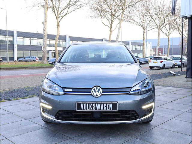 Volkswagen e-golf e-dition 100kw automaat 2020 - afbeelding 31 van  32