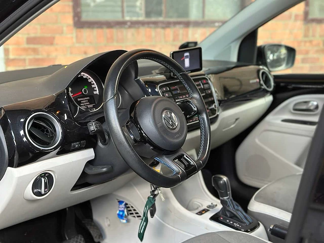 Volkswagen e-up! 60kw 2015, r-694-xd - afbeelding 9 van  42