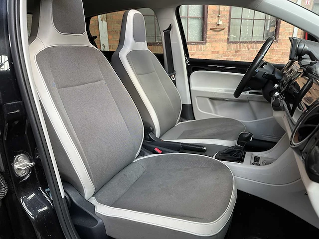Volkswagen e-up! 60kw 2015, r-694-xd - afbeelding 31 van  42