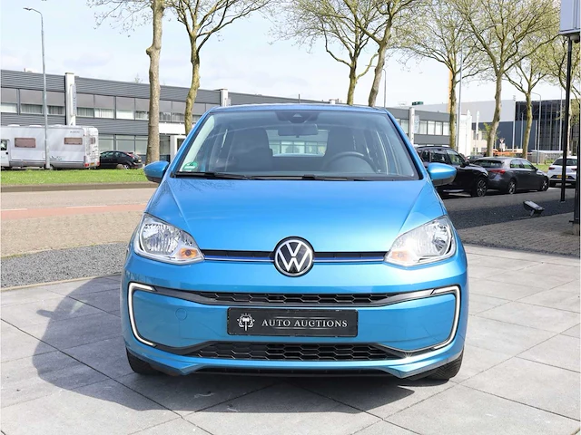 Volkswagen e-up automaat 2021 stoelverwarming dab bluetooth audio elektrische spiegels - afbeelding 27 van  28