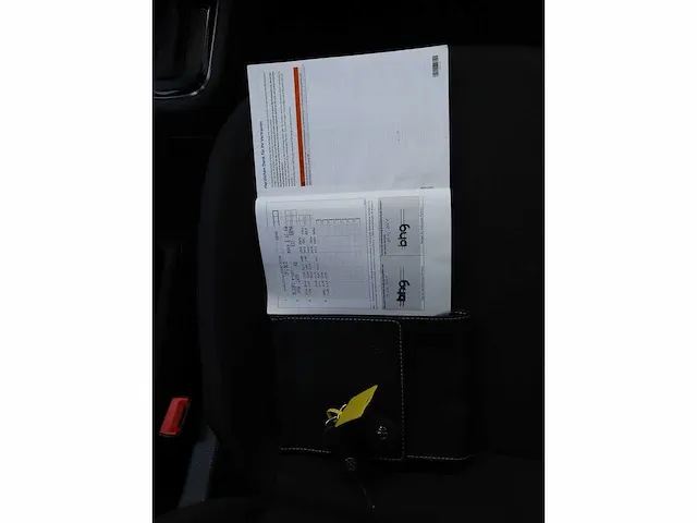Volkswagen e-up automaat 2021 stoelverwarming dab bluetooth audio elektrische spiegels - afbeelding 17 van  28