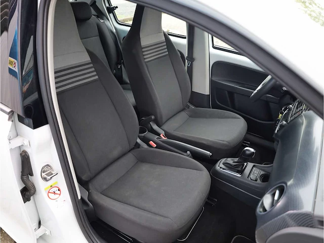 Volkswagen e-up! automaat 2021 - afbeelding 14 van  25