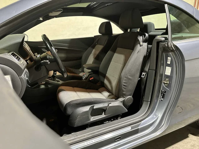 Volkswagen eos 1.4 tsi highline 122pk 2010 cabriolet, 82-kpb-3 - afbeelding 19 van  39