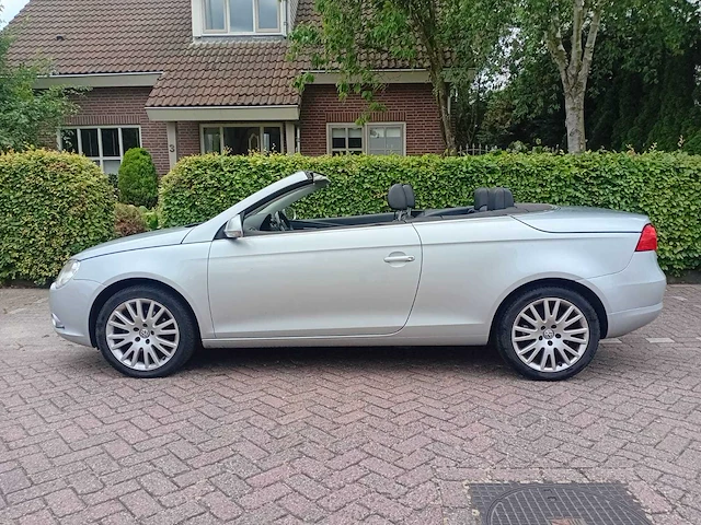 Volkswagen eos 2.0 16v fsi, 14-tg-pr - afbeelding 2 van  29