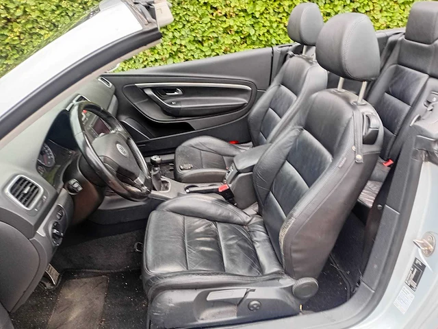 Volkswagen eos 2.0 16v fsi, 14-tg-pr - afbeelding 4 van  29