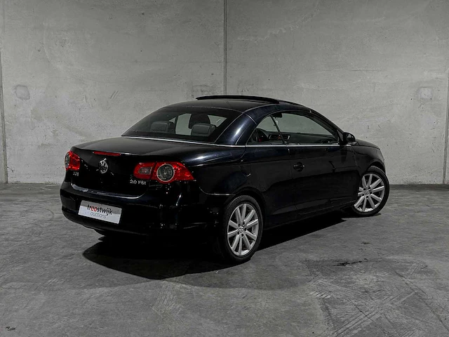 Volkswagen eos 2.0-16v fsi 150pk 2008 cabriolet, 31-zr-kj youngtimer - afbeelding 2 van  33