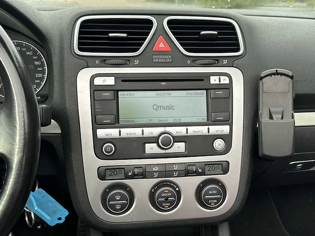 Volkswagen eos 2.0-16v fsi 2006 | 82-zb-sj i - afbeelding 6 van  26