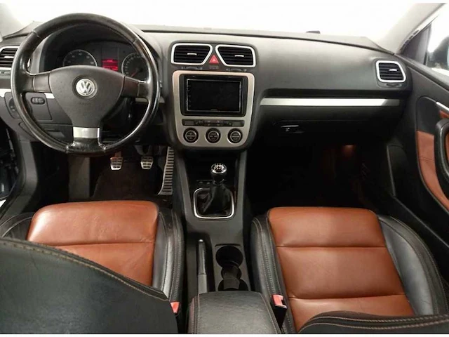 Volkswagen eos 2.0-16v fsi , 46-tk-hp - afbeelding 2 van  19