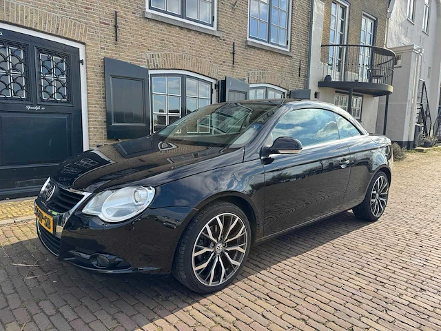 Volkswagen eos 2.0-16v fsi 56-tp-sb - afbeelding 1 van  12