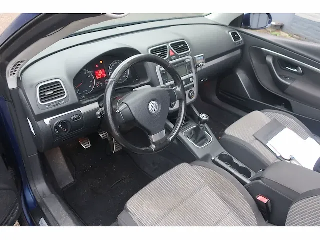 Volkswagen eos 2.0-16v fsi, 71-gkt-9 - afbeelding 17 van  19