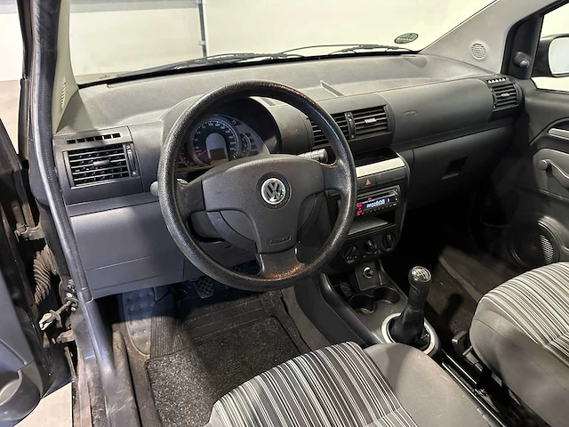Volkswagen fox 1.2 trendline 30-xh-xf - afbeelding 16 van  16