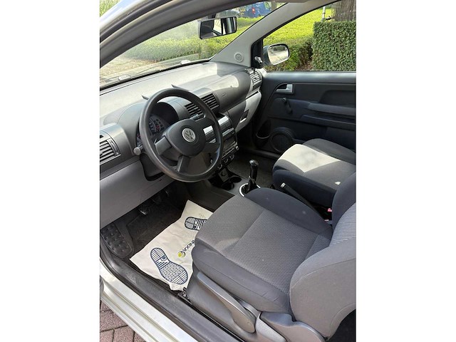 Volkswagen fox 1.2 trendline , 53-st-gz - afbeelding 9 van  13