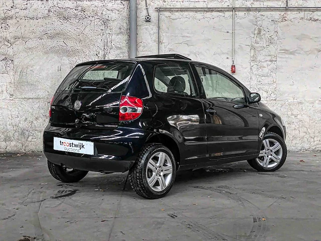 Volkswagen fox 1.2 trendline 54pk 2005 -orig. nl- 79-rz-lr - afbeelding 28 van  31