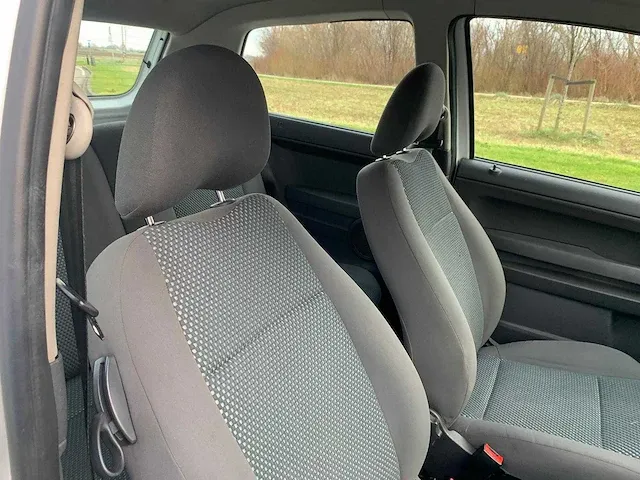 Volkswagen fox 1.2 trendline, ht-131-z - afbeelding 2 van  16