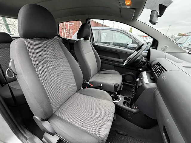 Volkswagen fox 1.2i fox in the city, 2006 - afbeelding 9 van  28