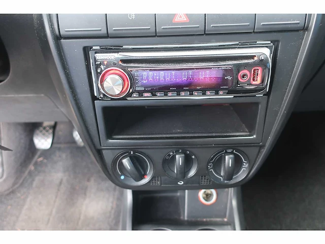 Volkswagen fox 1.4 trendline, 98-tb-sk - afbeelding 3 van  14
