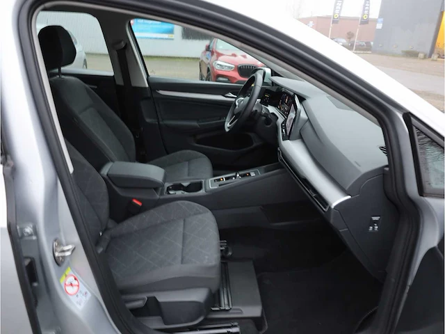 Volkswagen golf 1.0 etsi life automaat 2023 - afbeelding 26 van  29