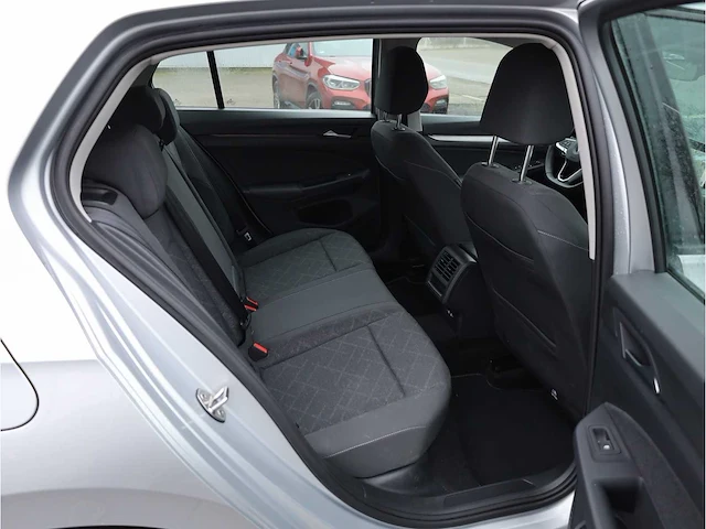 Volkswagen golf 1.0 etsi life automaat 2023 - afbeelding 28 van  29