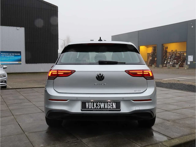 Volkswagen golf 1.0 etsi life automaat 2023 - afbeelding 4 van  29