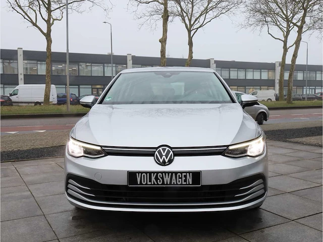 Volkswagen golf 1.0 etsi life automaat 2023 - afbeelding 8 van  29