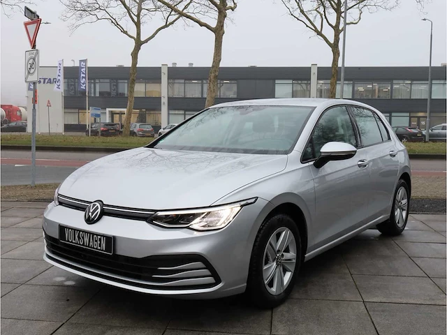 Volkswagen golf 1.0 etsi life automaat 2023 - afbeelding 9 van  29