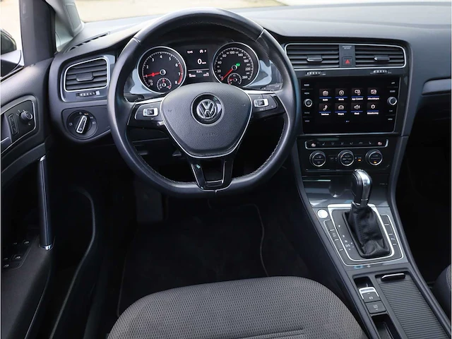 Volkswagen golf 1.0 tsi comfortline automaat 2019 panoramadak keyless led stoelverwarming bluetooth audio - afbeelding 9 van  29