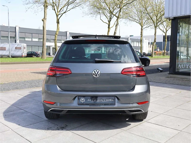 Volkswagen golf 1.0 tsi comfortline automaat 2019 panoramadak keyless led stoelverwarming bluetooth audio - afbeelding 24 van  29