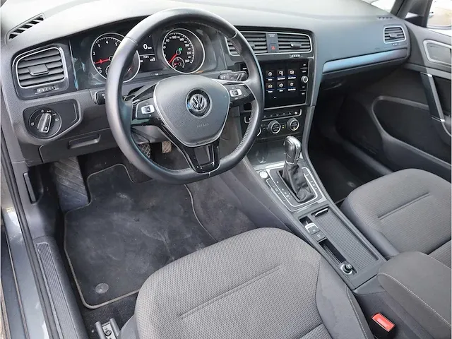 Volkswagen golf 1.0 tsi comfortline automaat 2019 panoramadak keyless led stoelverwarming bluetooth audio - afbeelding 3 van  29